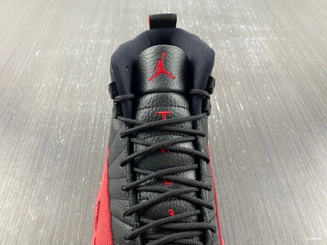 Rep MAX Game Retro (2016) Flu Jordan 130690-002 12 0811